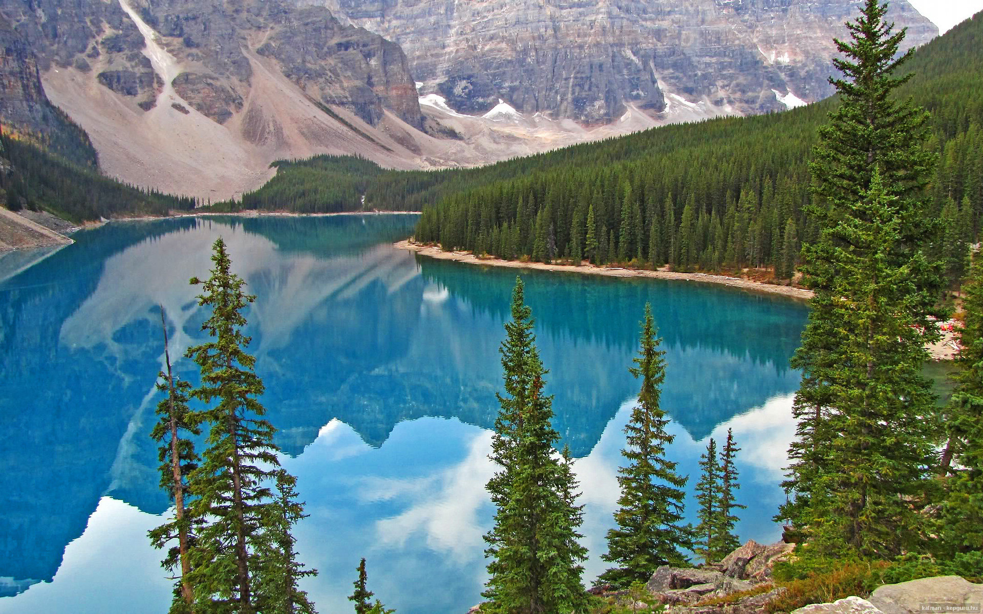 德赢下载地址-德甲球队高强度对抗中体能消耗与技术失误关系研究，德甲身体对抗多吗